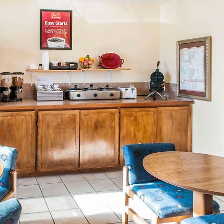 Econo Lodge Eagle Nest Dış mekan fotoğraf