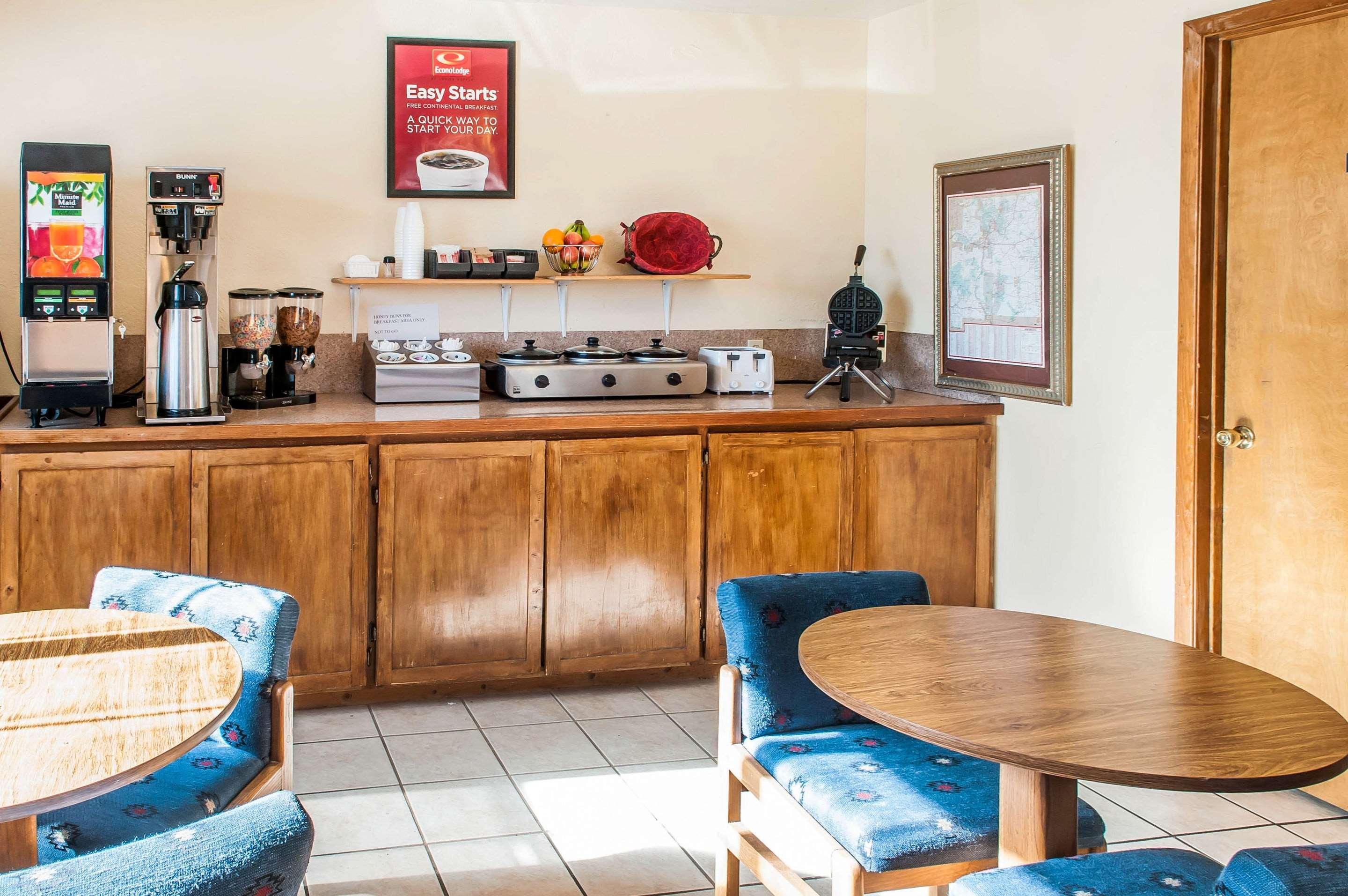 Econo Lodge Eagle Nest Dış mekan fotoğraf