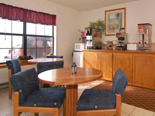 Econo Lodge Eagle Nest Dış mekan fotoğraf