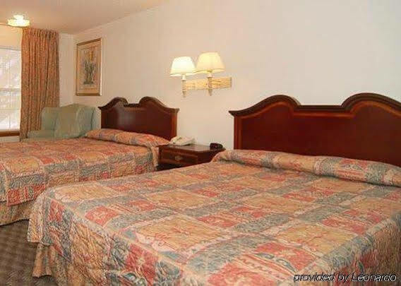 Econo Lodge Eagle Nest Dış mekan fotoğraf